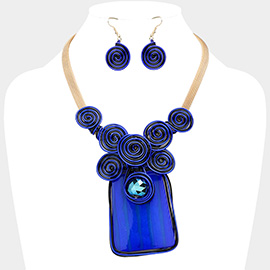 Metal Spiral Embellished Abstract Resin Pendant Statement Necklace
