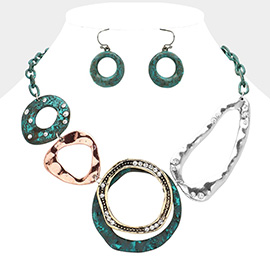 Hammered metal hoop link abstract necklace