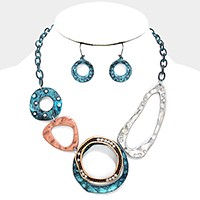 Hammered metal hoop link abstract necklace