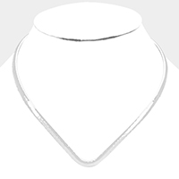 Hammered metal open choker necklace