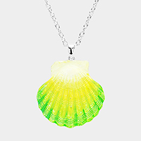 Shell Colored Metal Pendant Necklace