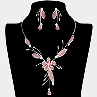 Crystal detail metal mesh flower vine necklace