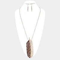 Oversized Leaf Metal Stud Pendant Link Long Necklace