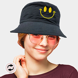 Reversible Smile Pointed  Bucket Hat