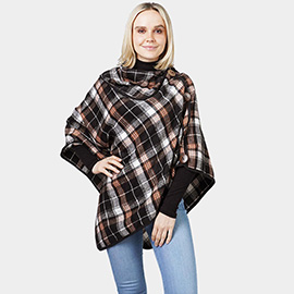 Plaid Check Patterned Coconut Button Poncho