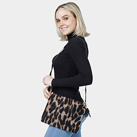 Leopard Patterned Clutch / Crossbody Bag