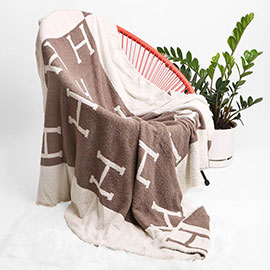 H Patterned Reversible Blanket