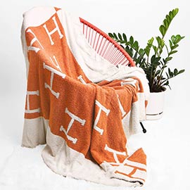H Patterned Reversible Blanket