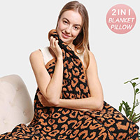 2 IN 1 Reversible Leopard Patterned Blanket / Pillow