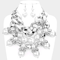 Chunky Chain Pearl Bib Necklace