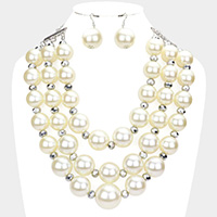 Triple Layered Chunky Pearl Necklace