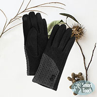 Cable Detailed Button Touch Smart Gloves