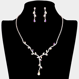Sprout Detailed Rhinestone Necklace