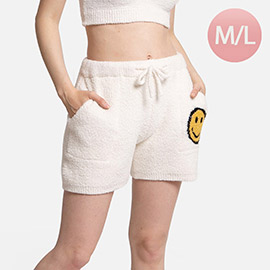 Smile Accented Side Pockets String Shorts