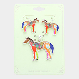 Flower Patterned Horse Pendant Set