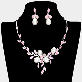 Teardrop Pearl Accented Leaf Cluster Necklace