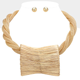 Oversized Metal Wire Wrapped Abstract Cylinder Pointed Statement Necklace