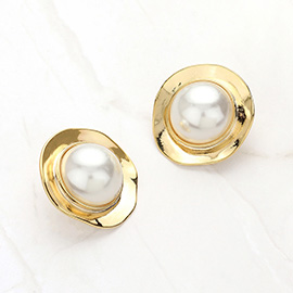 Round Pearl Pointed Earrings