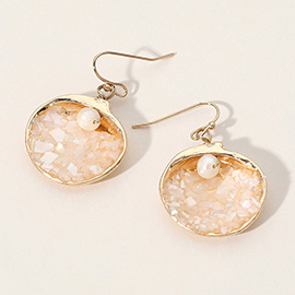 Shell Pearl Earrings