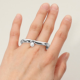 SECRET BOX_Sterling Silver Dipped Pearl Pointed Two Finger Ring